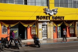 Money Money Sala de Entretenimiento Tacna